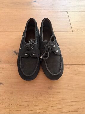Madewell women’s  Suede Boat Shoes in Craftsman blue size 8